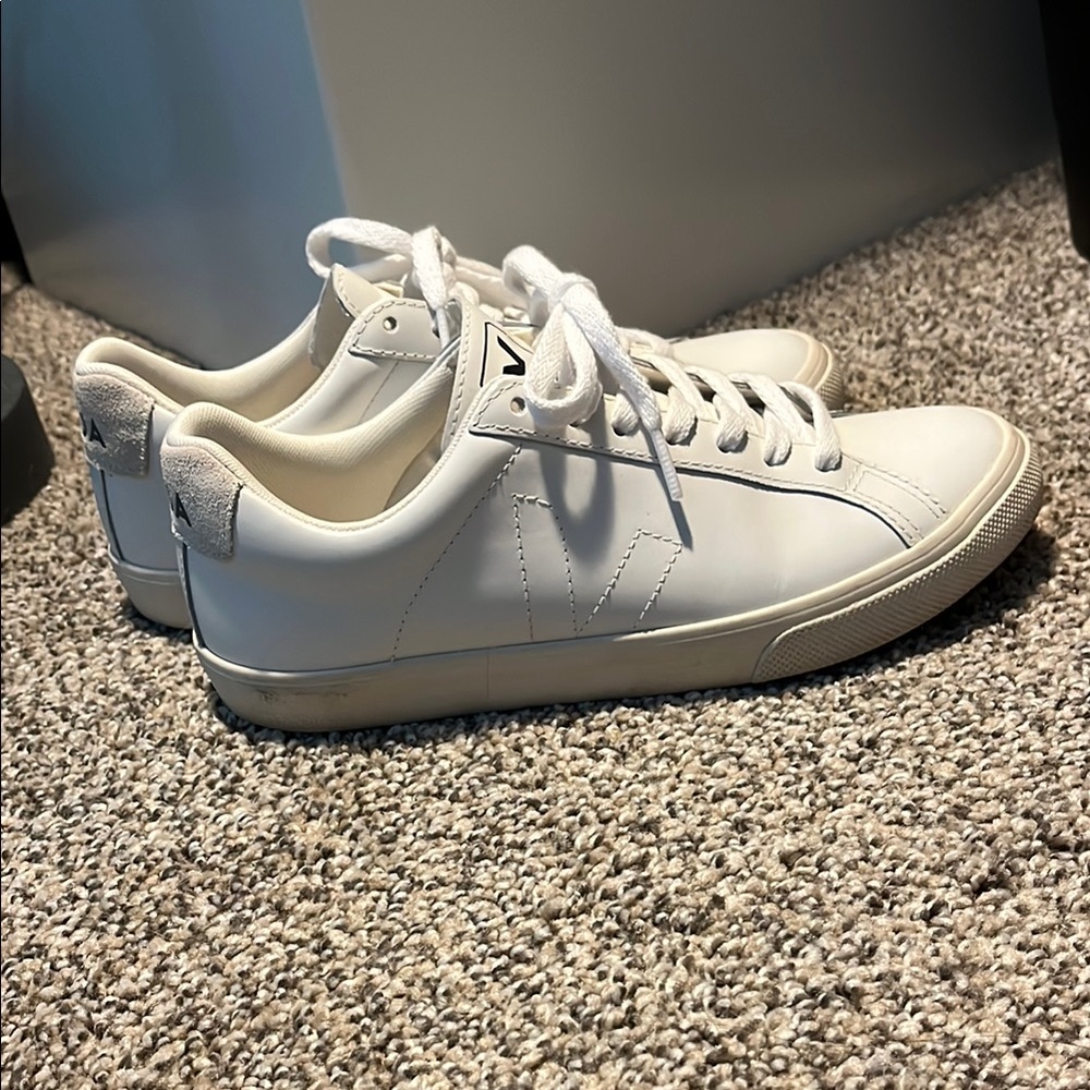 White Veja Esplar Sneakers